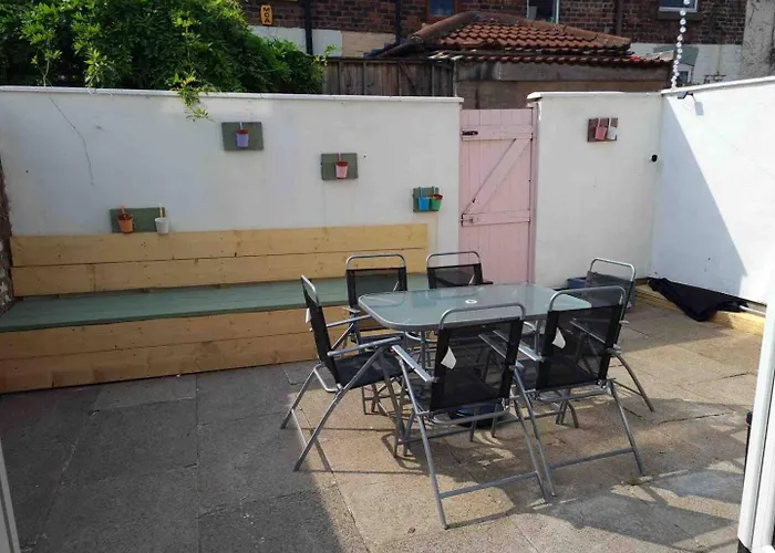 3 Floorsloft 2Mins To Train Patio Parking
